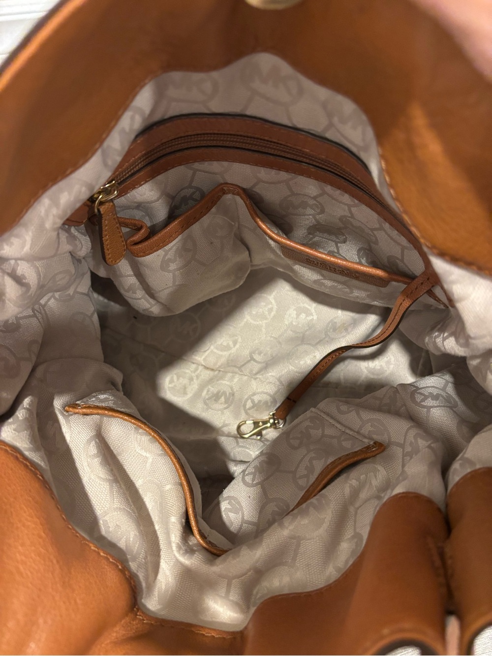Michael Kors Vintage Hamilton Leather Tote - Luggage Brown/ Gold - Picture 5 of 7